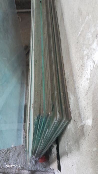 Продам стекла 110×90×3мм