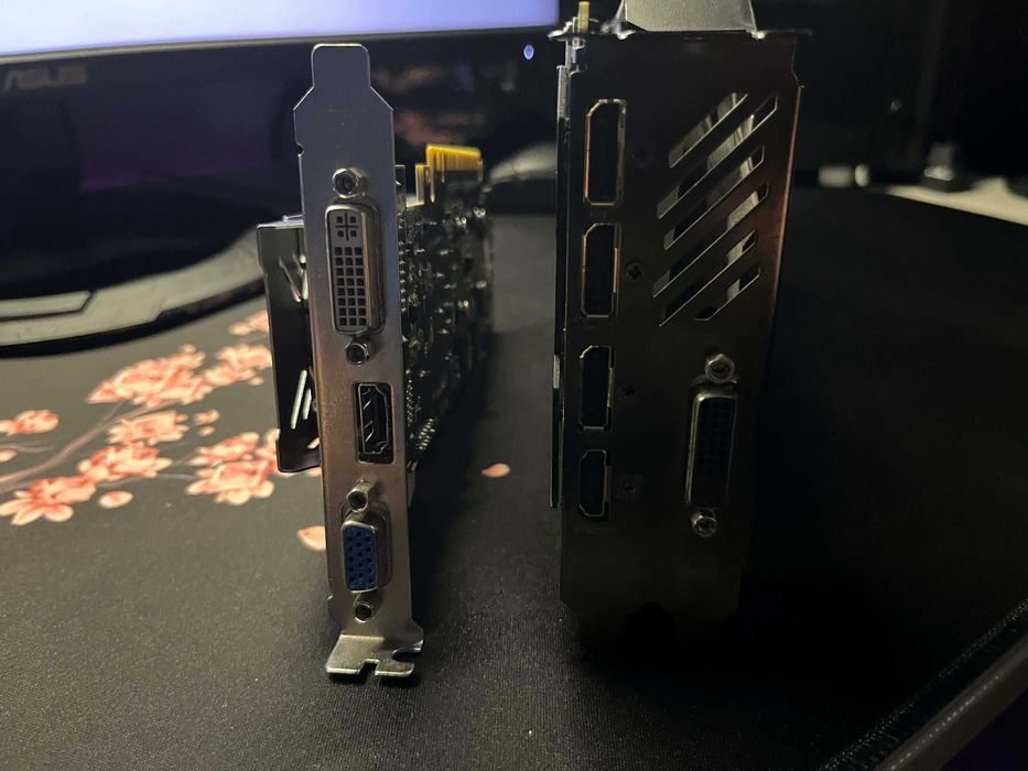 Комплект две видео карти!