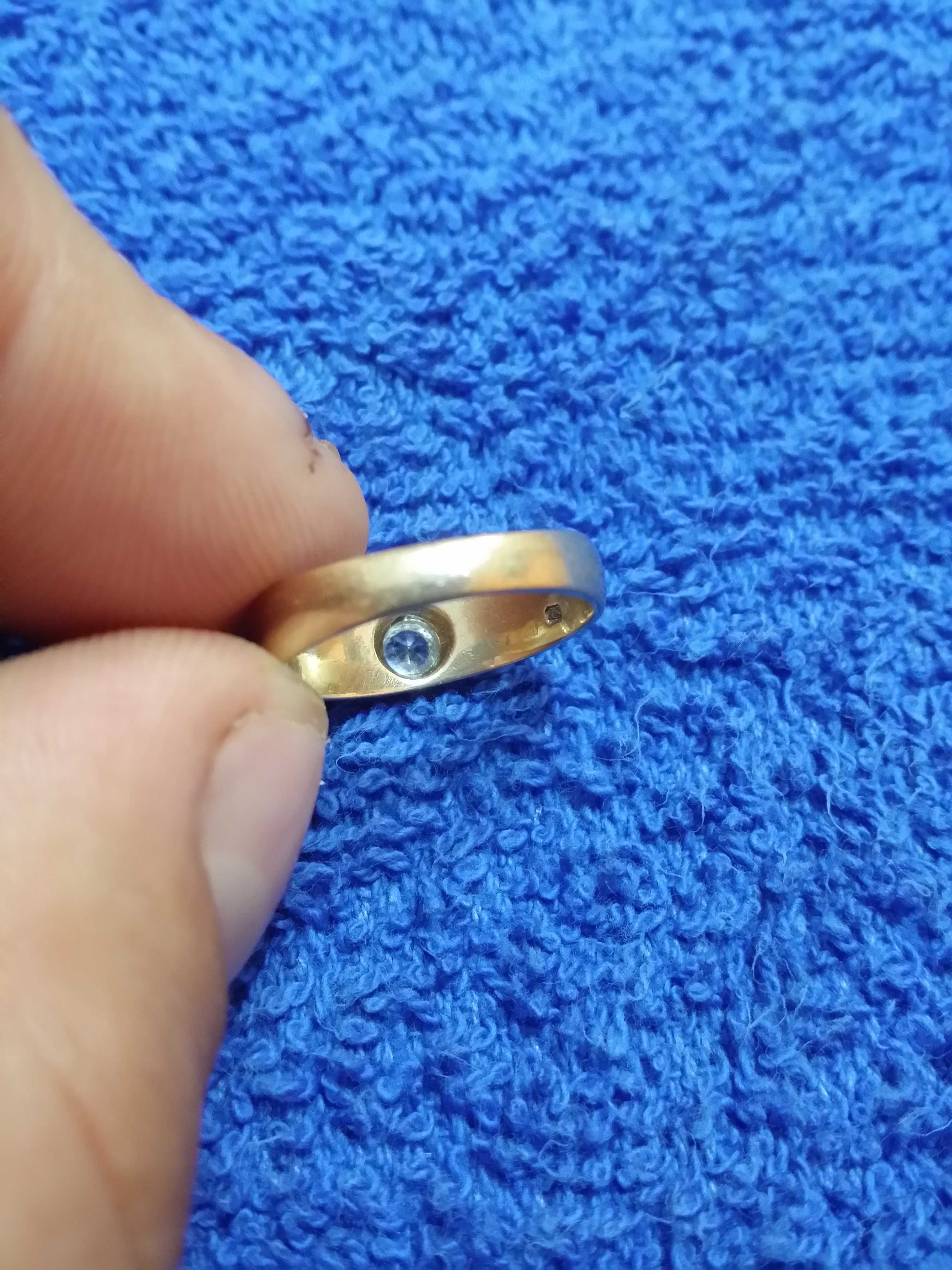 Inel aur galben 14 kt cu diamant natural 4 mm