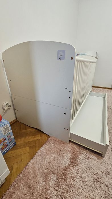 Patut petru copii cu sertar