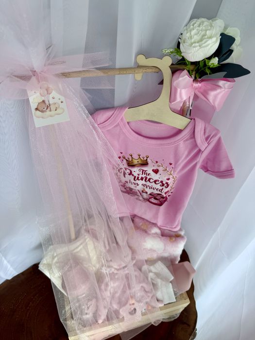 Подаръчна кошница / щайга за бебе