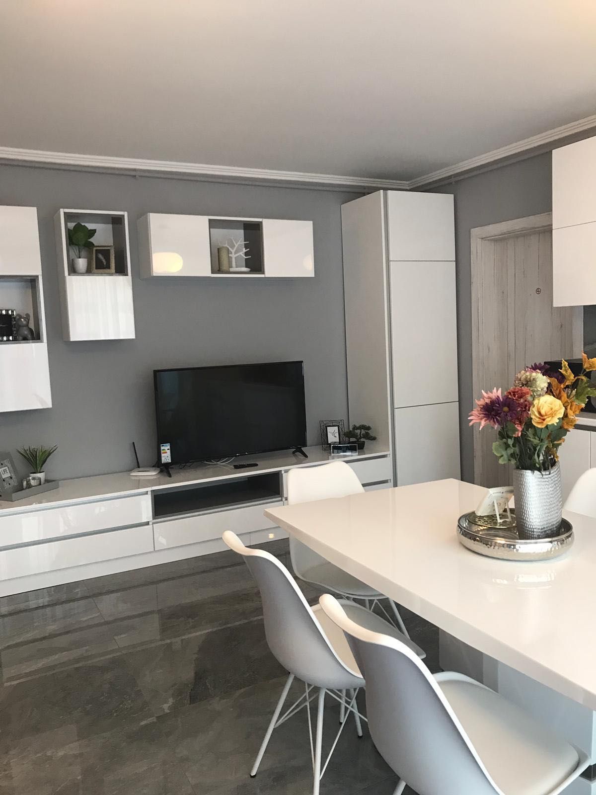 Proprietar vand penthouse   super finisat și utilat  zona Platinia.