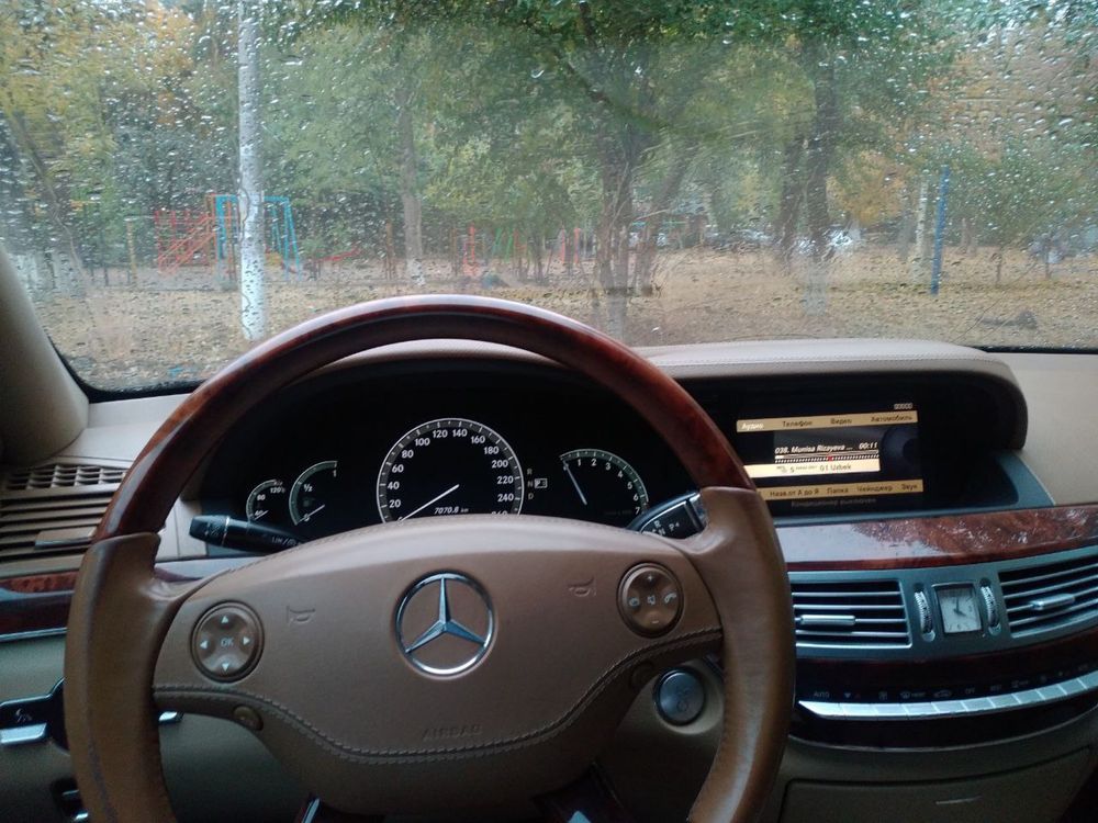 Mersades benz w221