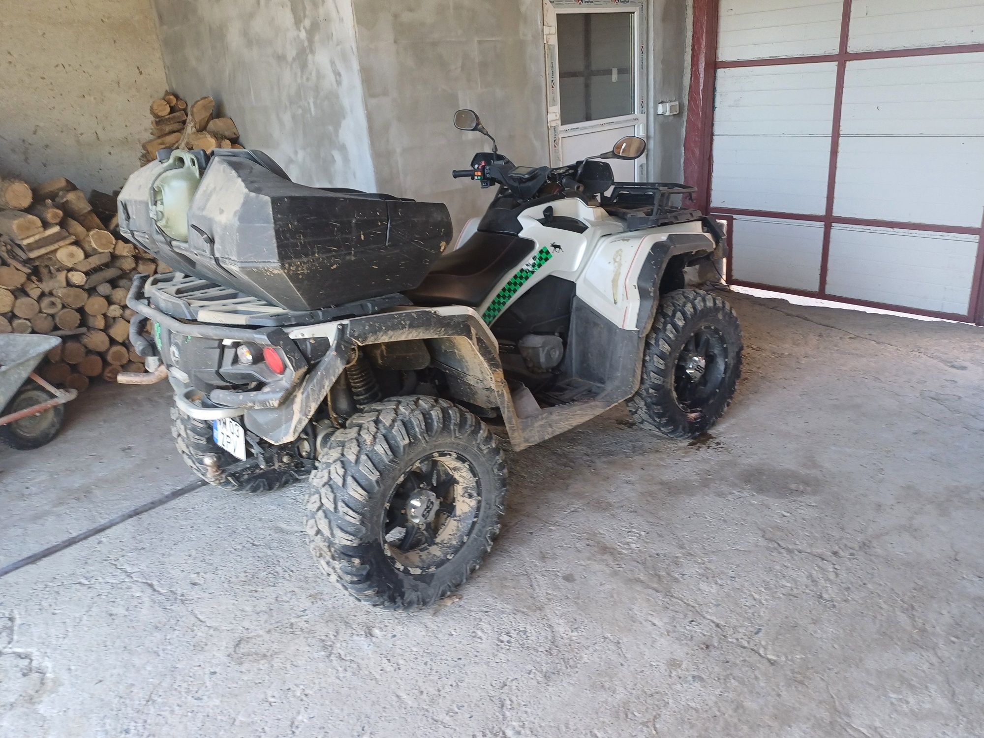 Van atv can am de 1000