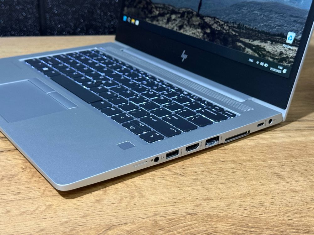 HP ELITEBOOK G5 Ryzen 7 PRO 2700U / 12 / 256 GB NVMe SSD M2
