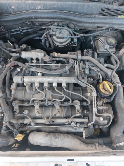 Pompa injectie  motor astra h