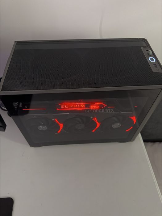 Unitate PC Gaming I7 / 32GB DDR5 / 2TB  NVME / MSI RTX 4080 / WI-FI