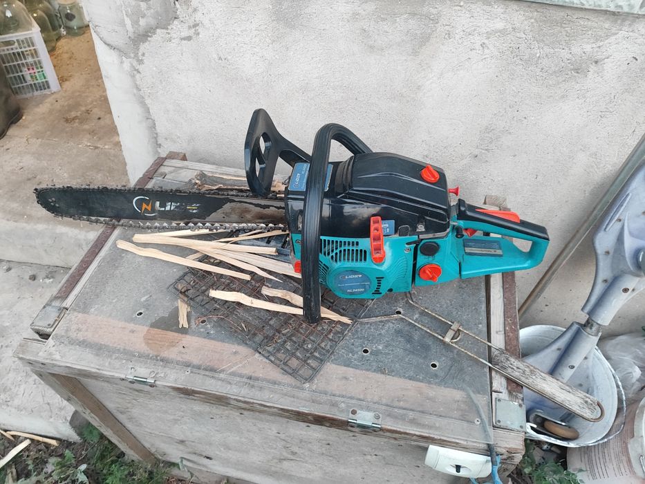 Бензопила цепная