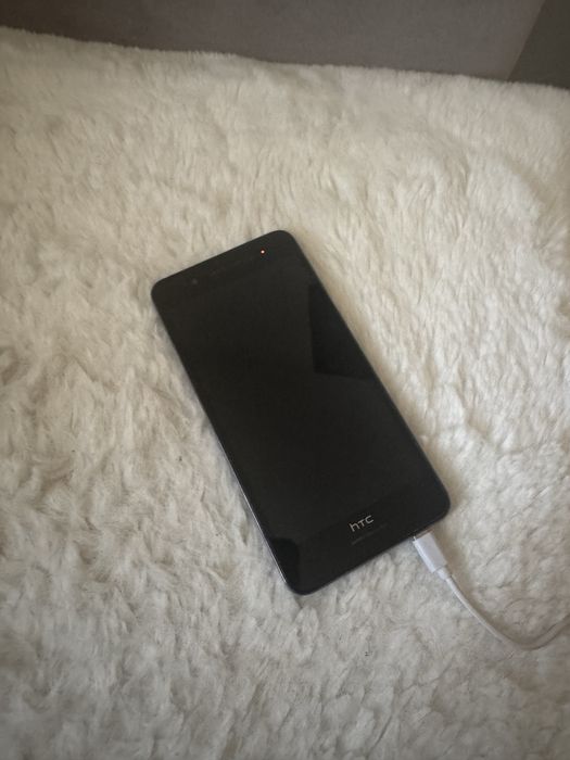 Telefon HTC Desire folosit foarte putin