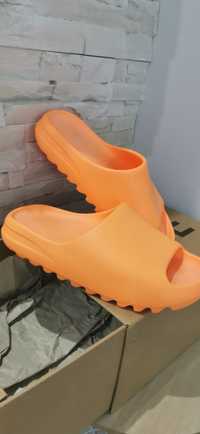 Джапанки Adidas Yeezy Slide