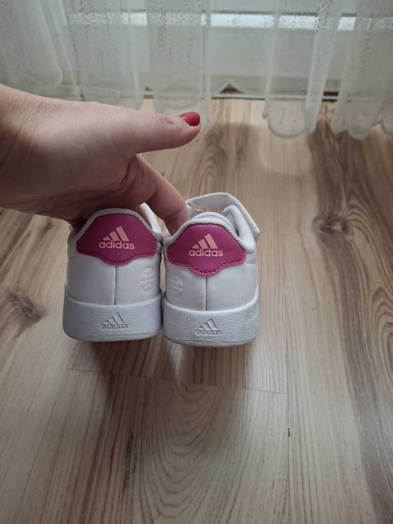 Adidas оригинални маратонки