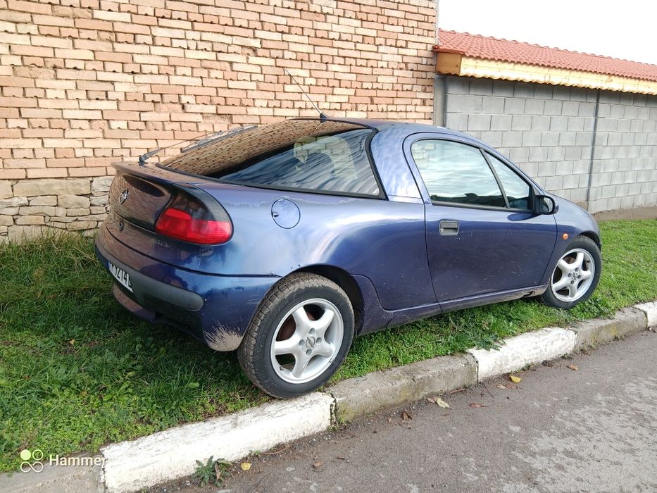 Продавам Opel Tigra 1.4 бензин