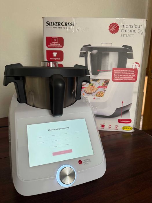 Мултифункционален кухненски робот Monsieur Cuisine Smart