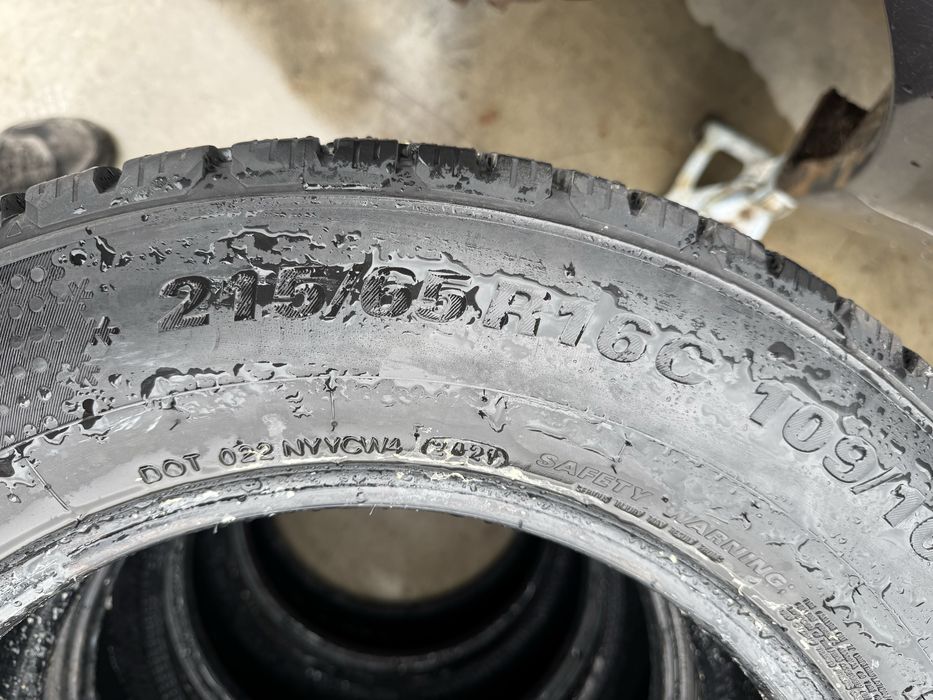 4 anvelope iarna Kumho Winter Portran cw51 215/65r16c