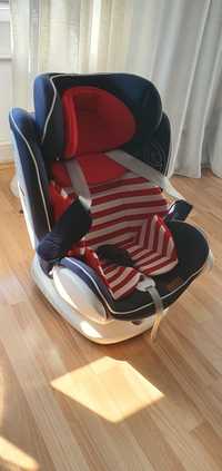 Scaun auto cu isofix