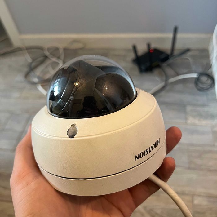 Камеры Hikvision, HiWatch + сетевой видеорегистратор и PoE-коммутатор