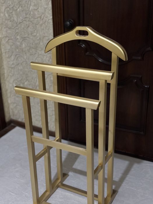 Vishilka dlya kostyum