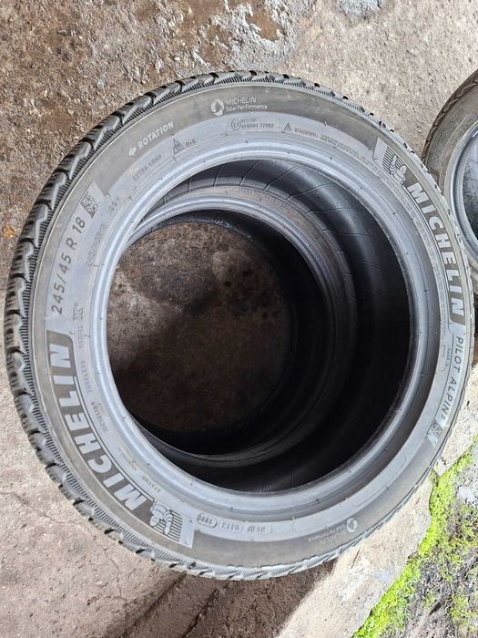 245/45 R18 MICHELIN Pilot Alpin 5