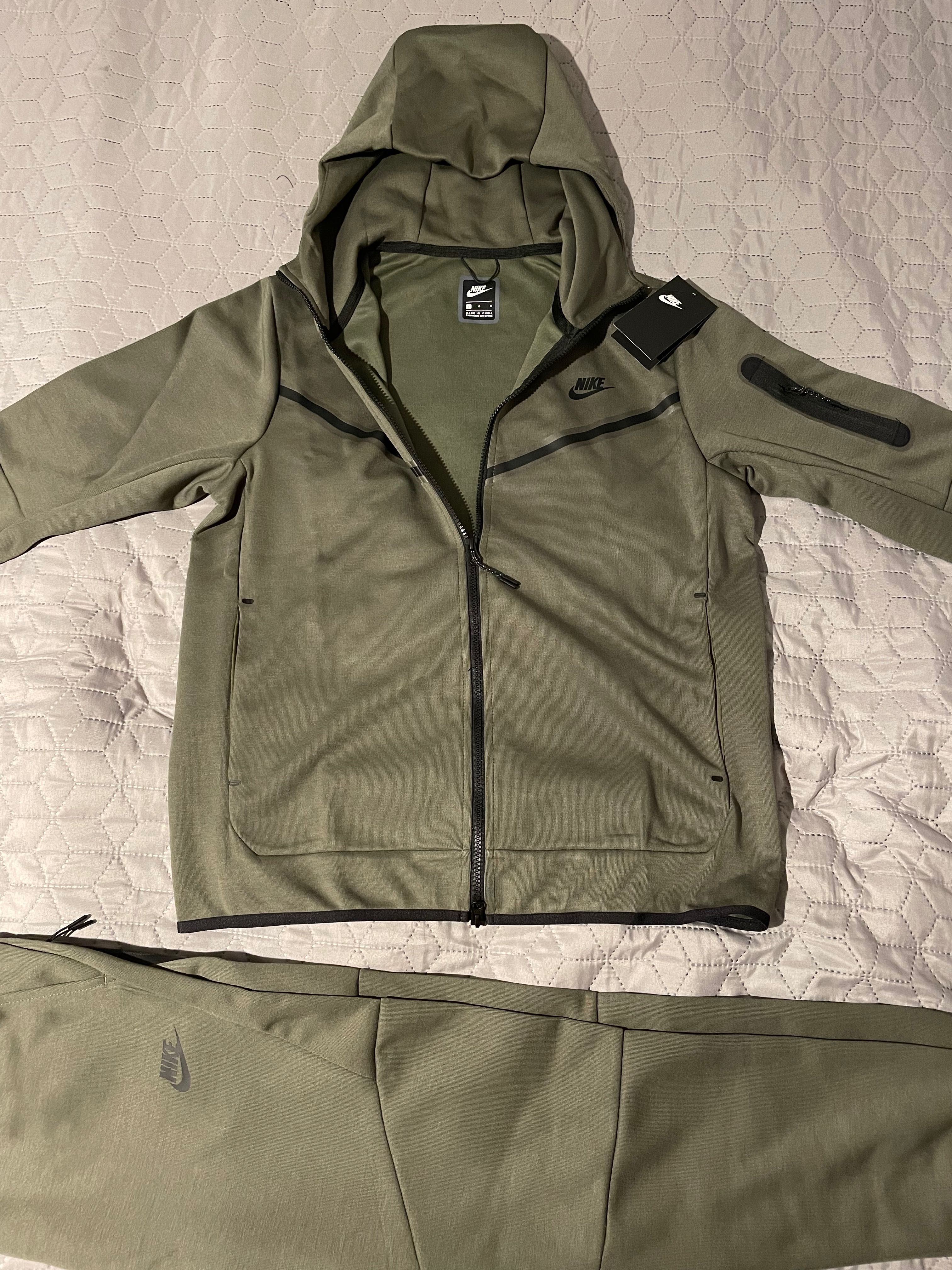 Нов Спортен Екип Nike Tech Fleece - Army Green