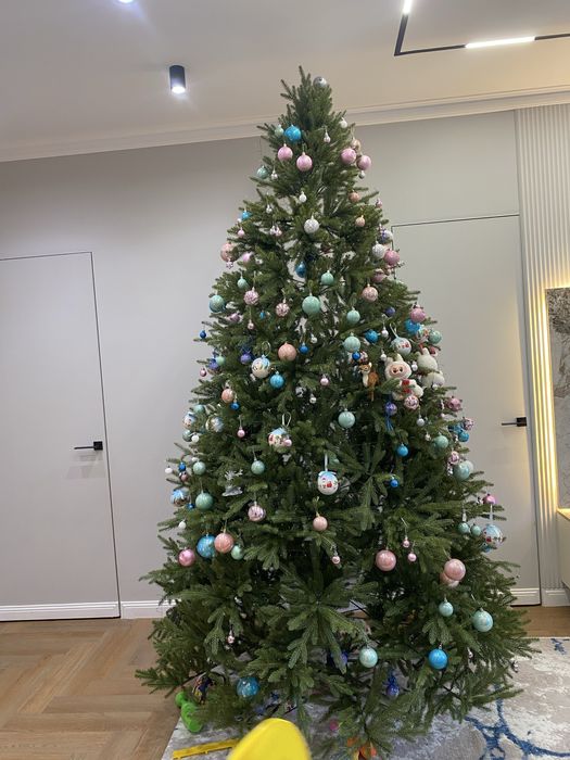 Шикарная литая искусственная елка 270 см ,ель ,елочка