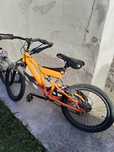 Se vinde velors custom