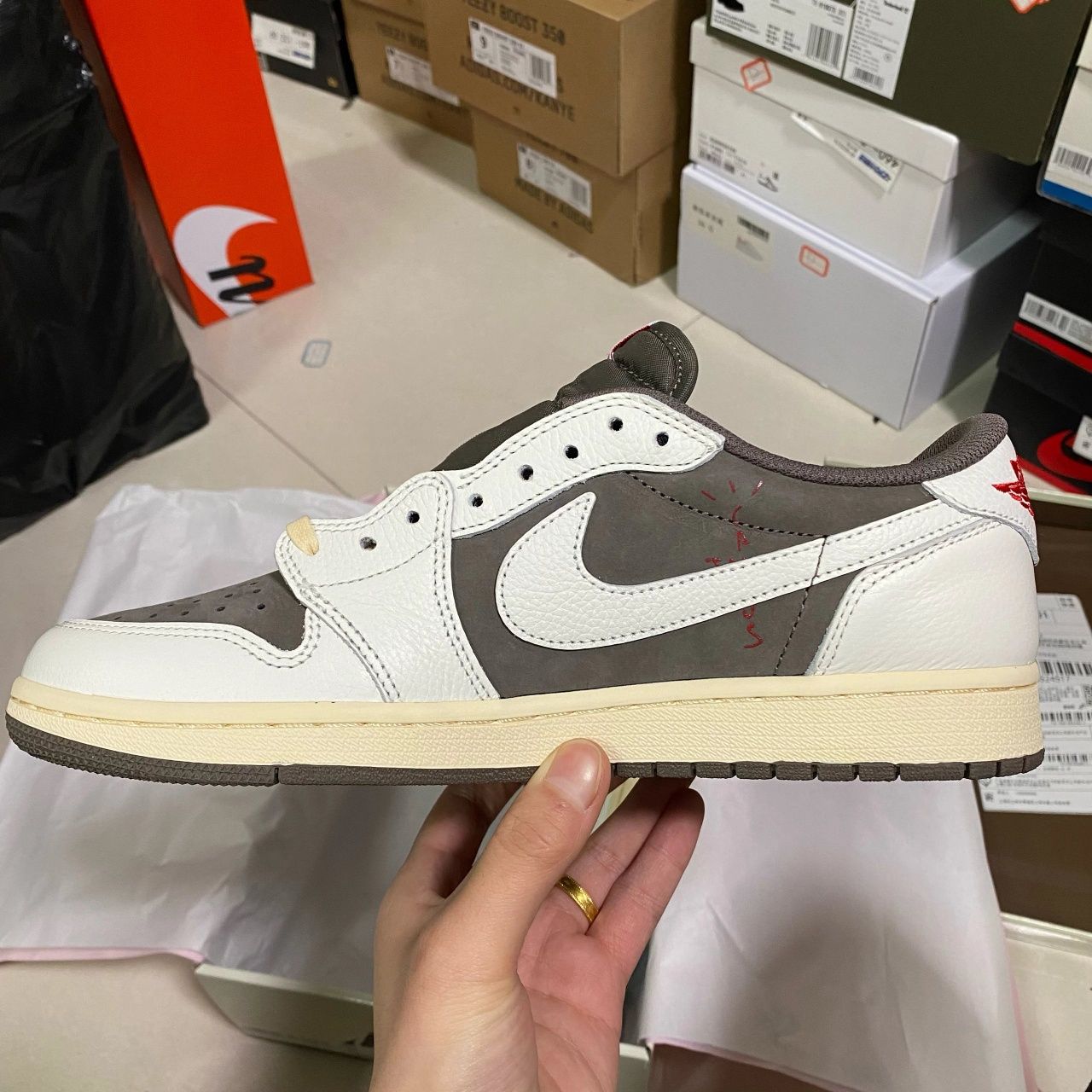 Travis Scott x Air Jordan 1 Low OG Reverse Mocha, marimi 36-47.5