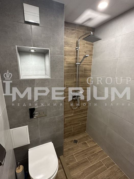 ПЪРВИ НАЕМАТЕЛИ! Двустаен апартамент с ПАРКОМЯСТО под наем в района н