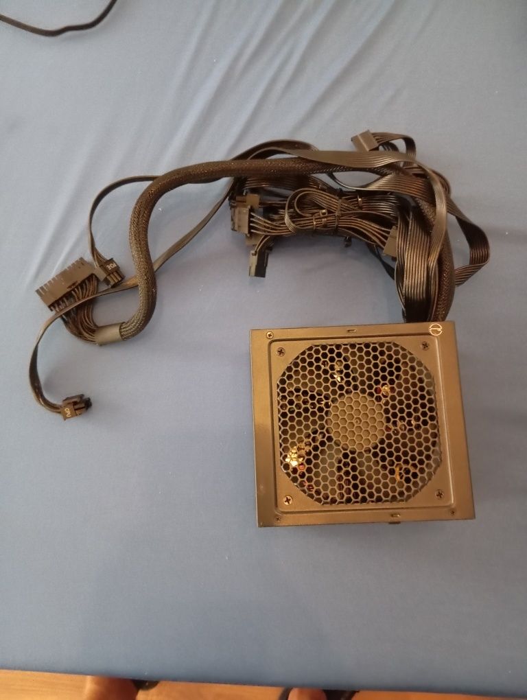 Захранване Seasonic G12-GC-750W