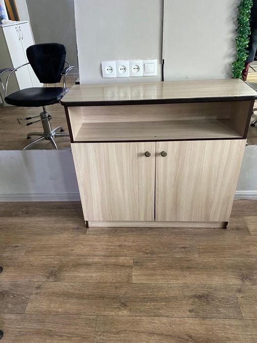 Продам тумбочки в отличном состояние .