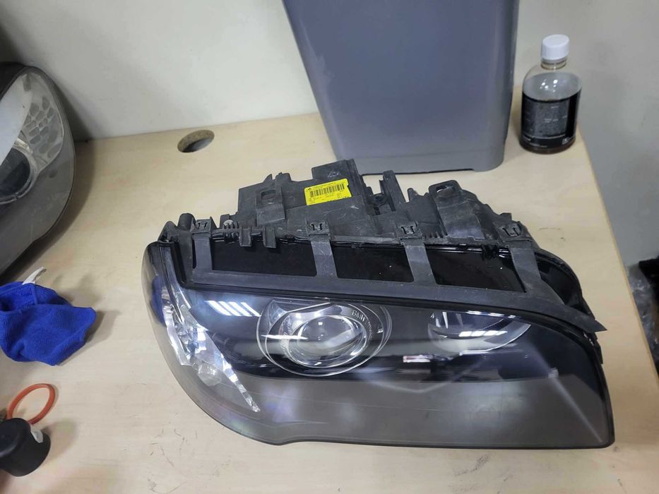 Десен фар BMW X3 E83 ксенон завиващ desen far бмв 3 83