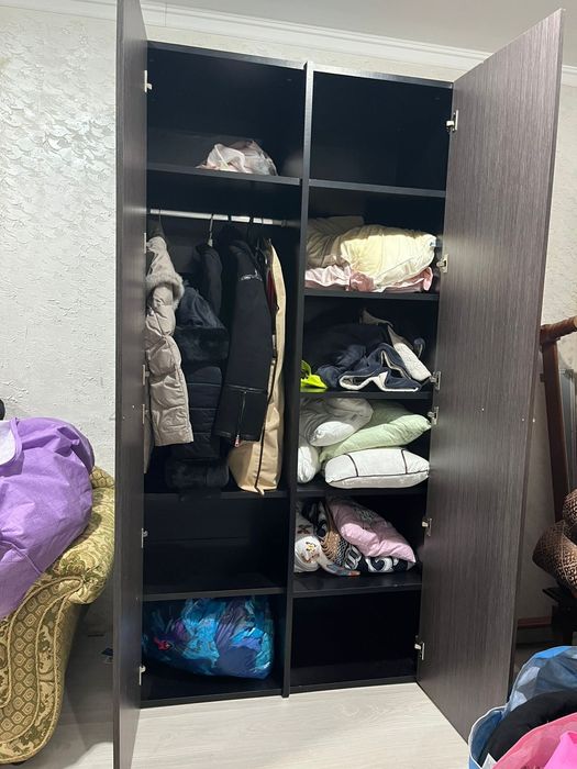 Продается шифоньер двухдверный, франт