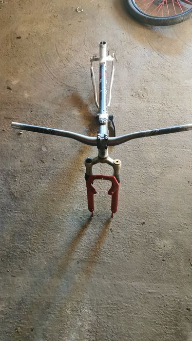 Vând cadru bicicleta rochrider (26)