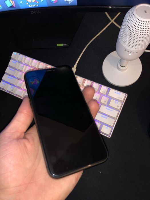 Vand Iphone 11 Pro 64 gb