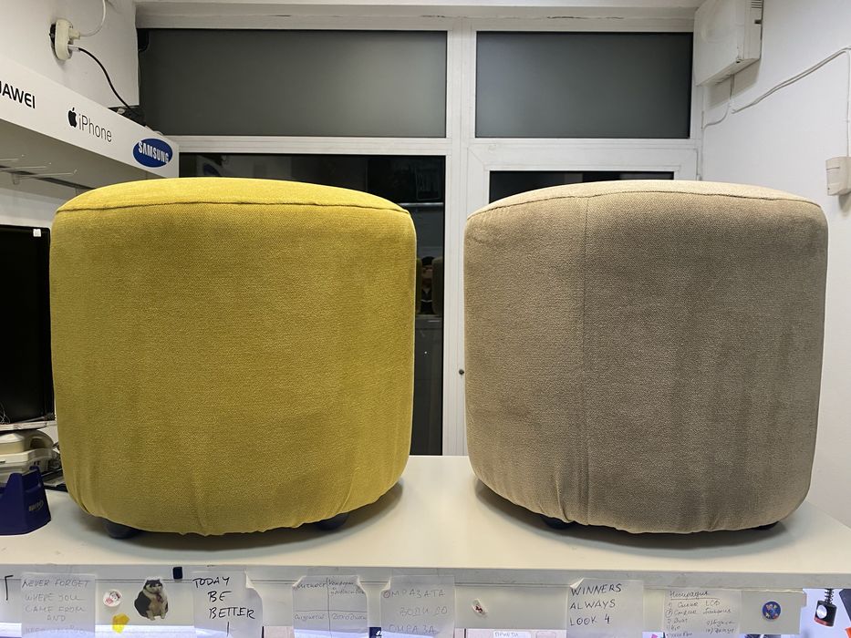 Текстилни табуретки