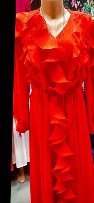 Женская платья почти новая