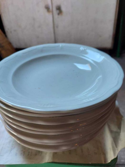 ;Порцеланово плато -8лв.;