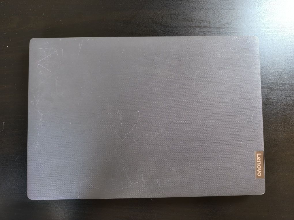 Laptop Lenovo V155-15API