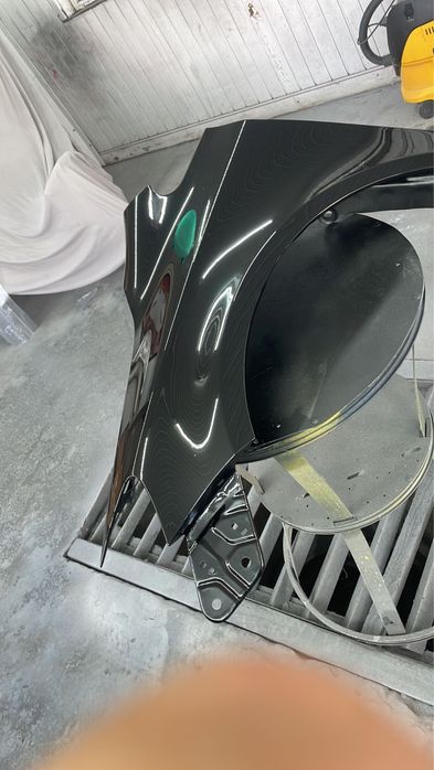 Aripa fata stanga, golf 5 plus. Noua si vopsita