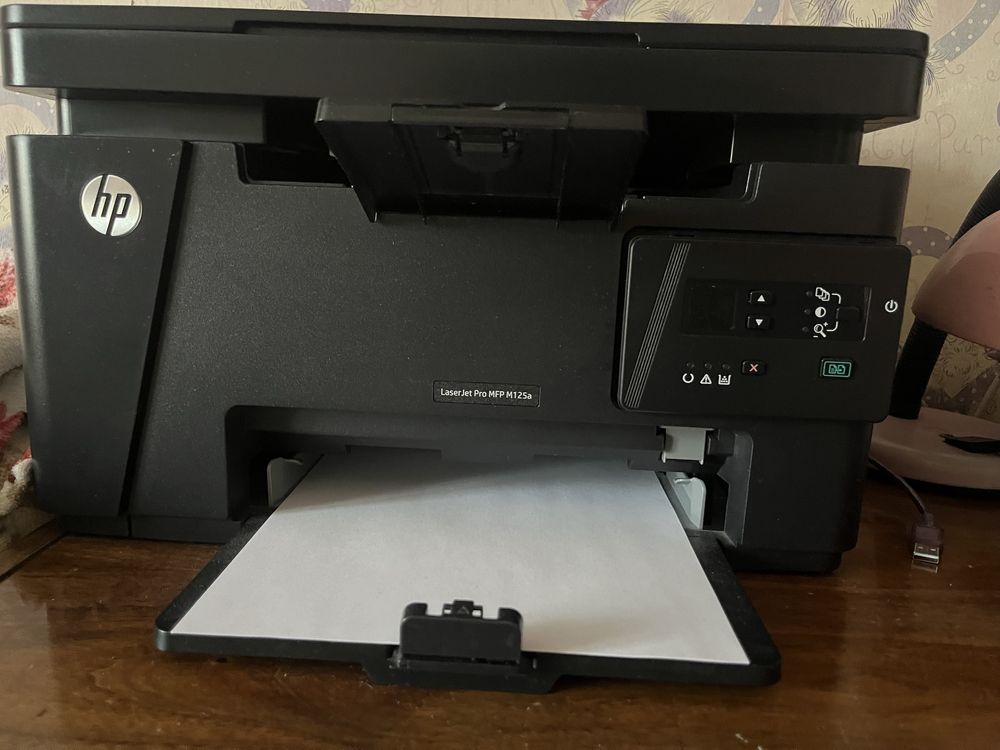 Принтер HP LaserJet Pro MFP m125a