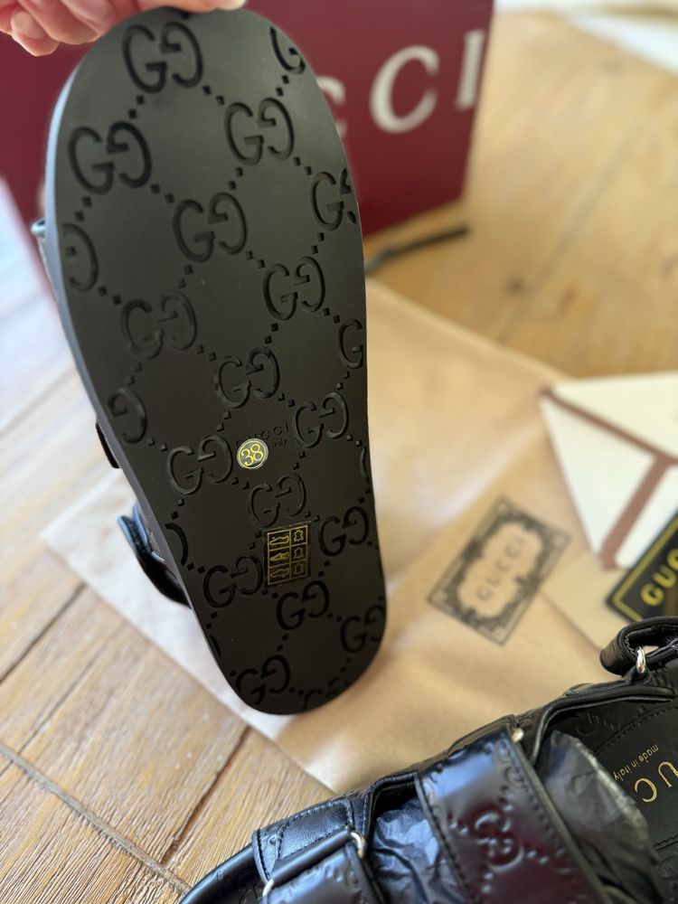 Gucci ест.кожа сандали 199лв пълен комплект