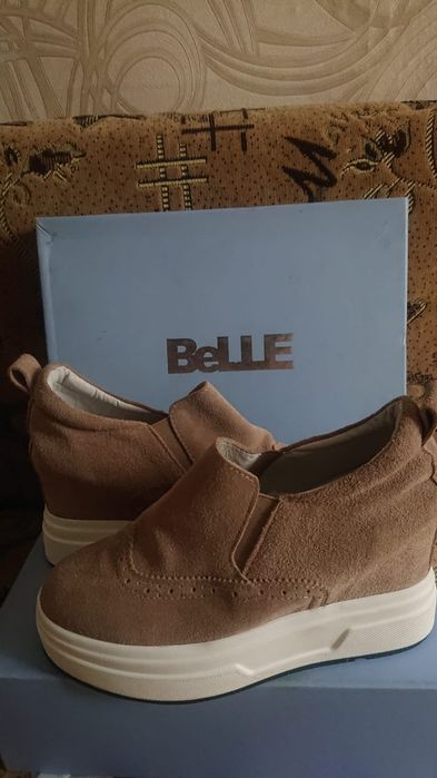Кроссовки обувь BELLE