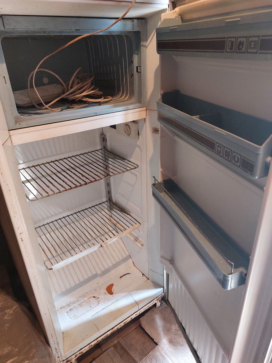 Продам холодильник Орск
