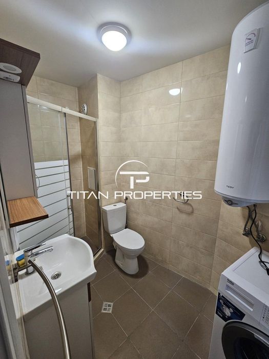 Дава се под наем Едностаен апартамент в Бургас, Център - 60 кв.м за 484.5 € - Снимка #3