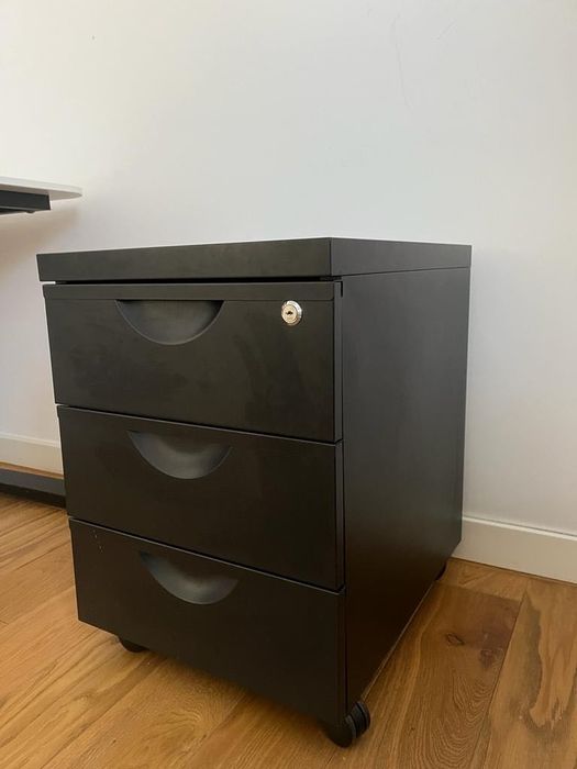 Birou/dulap cu sertare+cheie IKEA, livrare imediata si GRATUITA Oradea