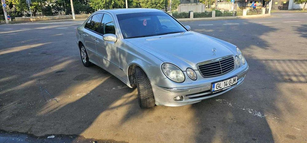 Vand Mercedes E 220