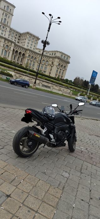 Yamaha FZ1 naked