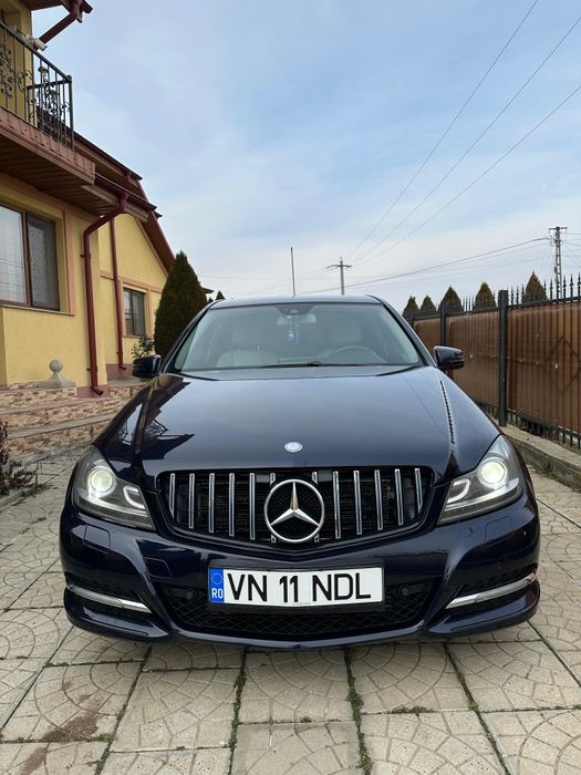 Mercedes C220 170 cai 2011