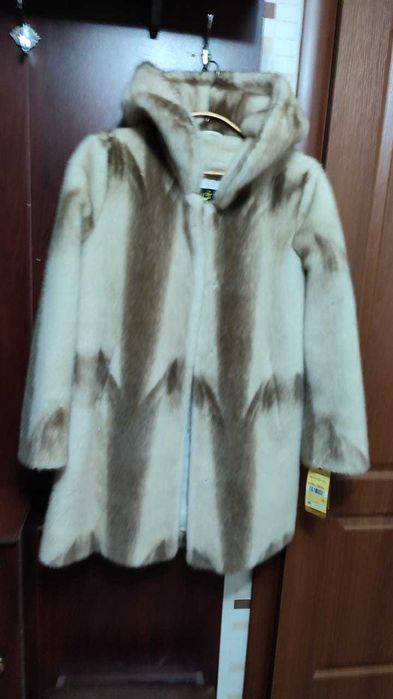 Продам шикарную норковую шубу