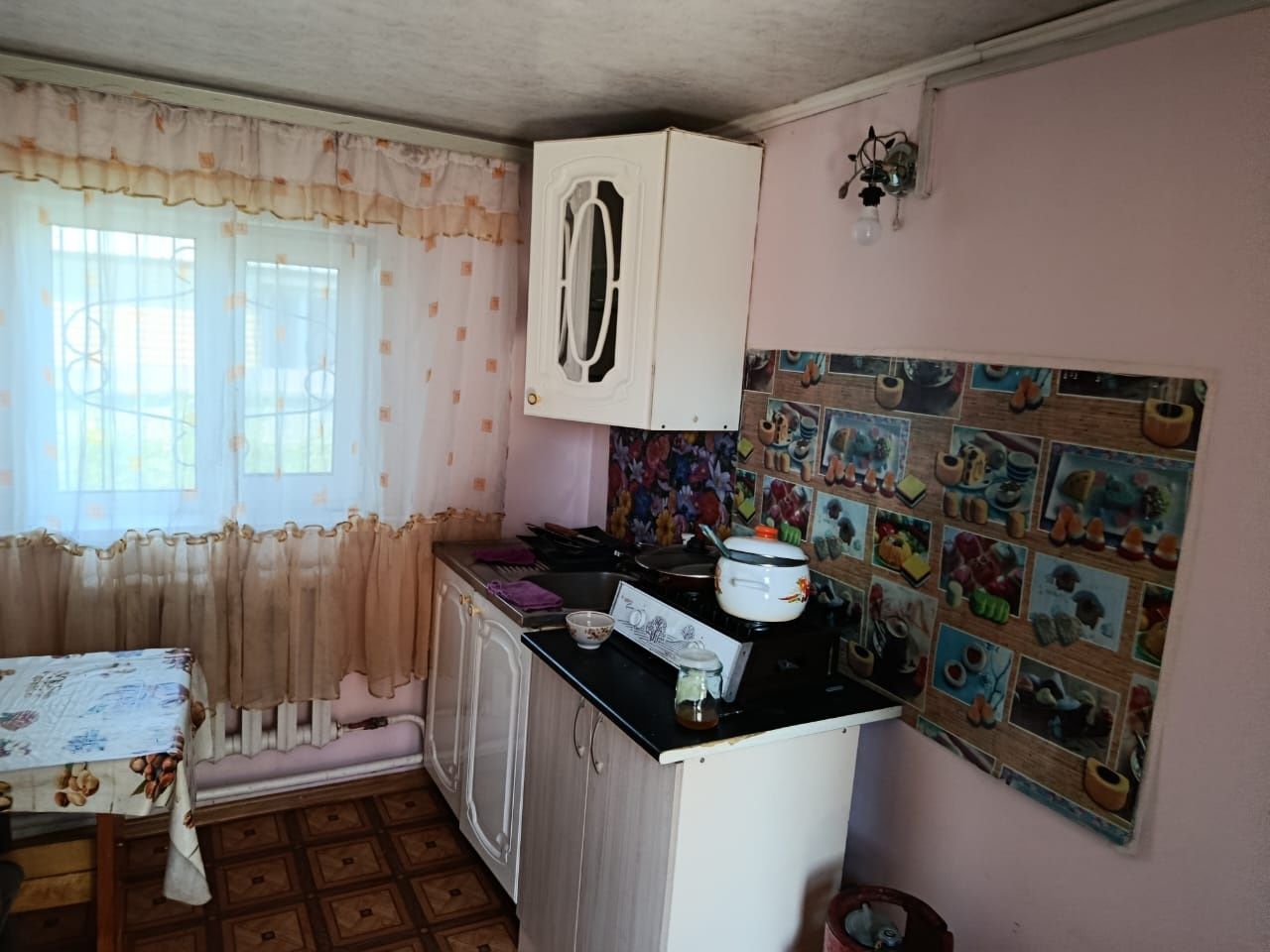 Сдам дом Черёмушки 60тыс ком усл.внутри,ц/ос мебелью
