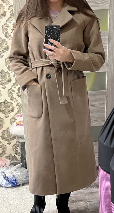 Продам пальто новое